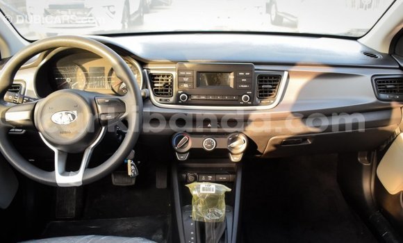Nunua Imported Kia Rio Nyeusi Gari ndani ya Import - Dubai nchini Uganda Nunua Imported Kia Rio Nyeusi Gari ndani ya Import - Dubai nchini Uganda