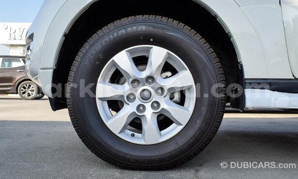 Gura Imported Mitsubishi Pajero White Imodoka i Import - Dubai mu Uganda Gura Imported Mitsubishi Pajero White Imodoka i Import - Dubai mu Uganda