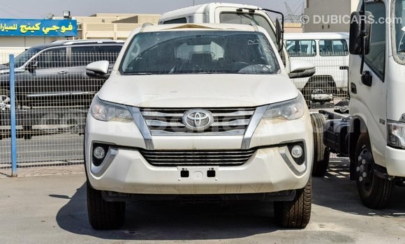 Gura Imported Toyota Fortuner White Imodoka i Import - Dubai mu Uganda Gura Imported Toyota Fortuner White Imodoka i Import - Dubai mu Uganda