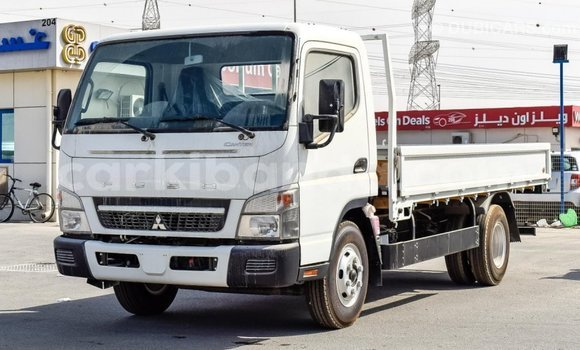 Buy Import Mitsubishi L400 White Truck in Import - Dubai in Uganda Buy Import Mitsubishi L400 White Truck in Import - Dubai in Uganda