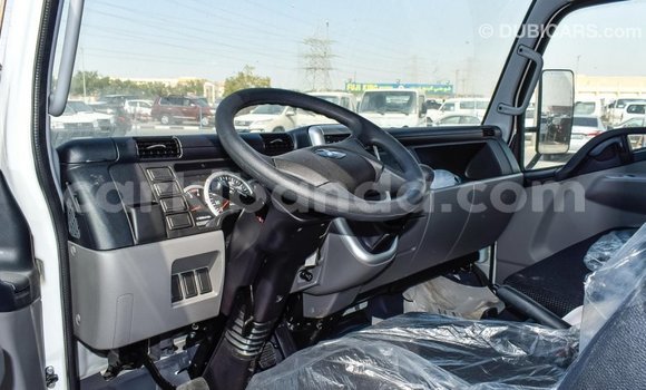 Buy Import Mitsubishi L400 White Truck in Import - Dubai in Uganda Buy Import Mitsubishi L400 White Truck in Import - Dubai in Uganda