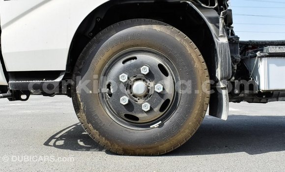 Buy Import Hino 300 Series White Truck in Import - Dubai in Uganda