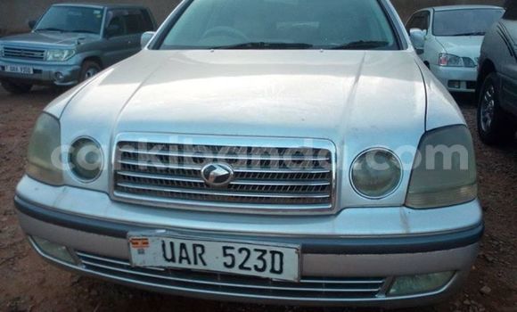 Acheter Occasion Voiture Toyota Progres Gris à Kampala, Ouganda Acheter Occasion Voiture Toyota Progres Gris à Kampala, Ouganda
