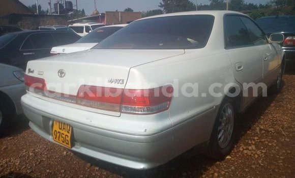 Acheter Occasion Voiture Toyota Mark II Blanc à Kampala, Ouganda Acheter Occasion Voiture Toyota Mark II Blanc à Kampala, Ouganda