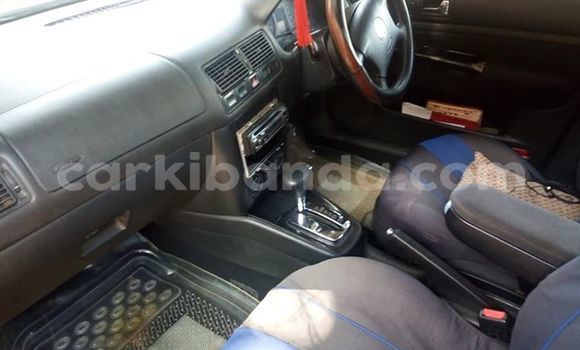 Gura Yakoze Volkswagen Golf Silver Imodoka i Kampala mu Uganda Gura Yakoze Volkswagen Golf Silver Imodoka i Kampala mu Uganda