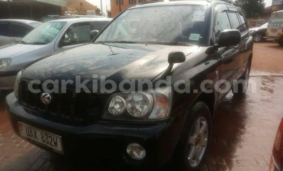 Gura Yakoze Toyota Kluger Black Imodoka i Kampala mu Uganda Gura Yakoze Toyota Kluger Black Imodoka i Kampala mu Uganda