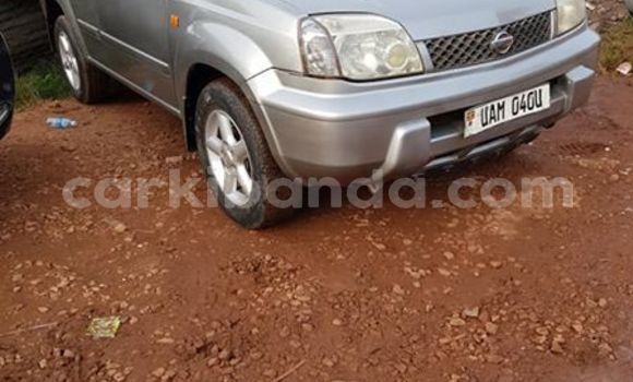 Gura Yakoze Nissan X–Trail Silver Imodoka i Kampala mu Uganda Gura Yakoze Nissan X–Trail Silver Imodoka i Kampala mu Uganda