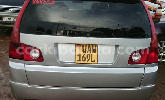 Gura Yakoze Nissan Serena Silver Imodoka i Arua mu Uganda Gura Yakoze Nissan Serena Silver Imodoka i Arua mu Uganda