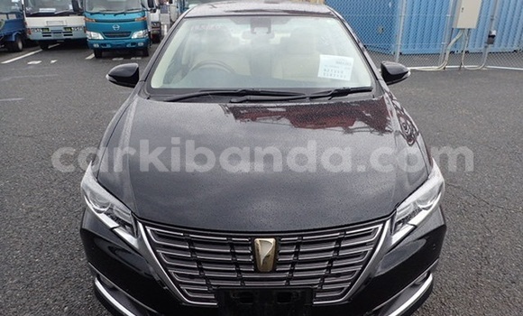 Gura Yakoze Toyota Premio Black Imodoka i Kampala mu Uganda Gura Yakoze Toyota Premio Black Imodoka i Kampala mu Uganda