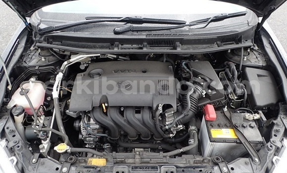 Gura Yakoze Toyota Premio Black Imodoka i Kampala mu Uganda Gura Yakoze Toyota Premio Black Imodoka i Kampala mu Uganda