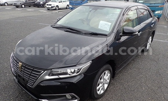 Gura Yakoze Toyota Premio Black Imodoka i Kampala mu Uganda Gura Yakoze Toyota Premio Black Imodoka i Kampala mu Uganda