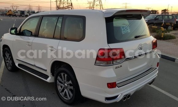 Buy Import Toyota Land Cruiser White Car in Import - Dubai in Uganda Buy Import Toyota Land Cruiser White Car in Import - Dubai in Uganda