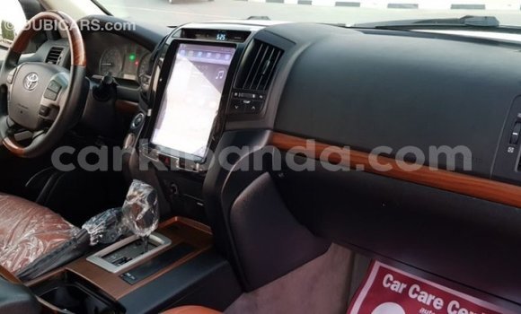 Buy Import Toyota Land Cruiser White Car in Import - Dubai in Uganda Buy Import Toyota Land Cruiser White Car in Import - Dubai in Uganda