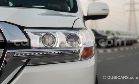 Buy Import Toyota Land Cruiser White Car in Import - Dubai in Uganda Buy Import Toyota Land Cruiser White Car in Import - Dubai in Uganda