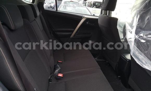 Gura Yakoze Toyota RAV4 Black Imodoka i Kampala mu Uganda Gura Yakoze Toyota RAV4 Black Imodoka i Kampala mu Uganda