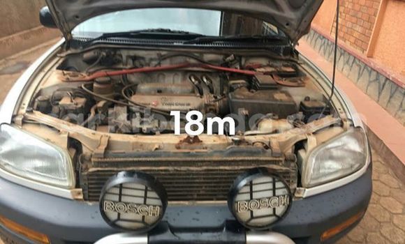 Gura Yakoze Toyota RAV4 Silver Imodoka i Kampala mu Uganda Gura Yakoze Toyota RAV4 Silver Imodoka i Kampala mu Uganda