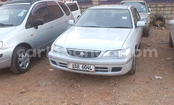 Gura Yakoze Toyota Premio Silver Imodoka i Kampala mu Uganda Gura Yakoze Toyota Premio Silver Imodoka i Kampala mu Uganda