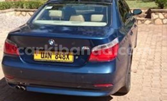 Gura Yakoze BMW 5–Series Blue Imodoka i Kampala mu Uganda Gura Yakoze BMW 5–Series Blue Imodoka i Kampala mu Uganda