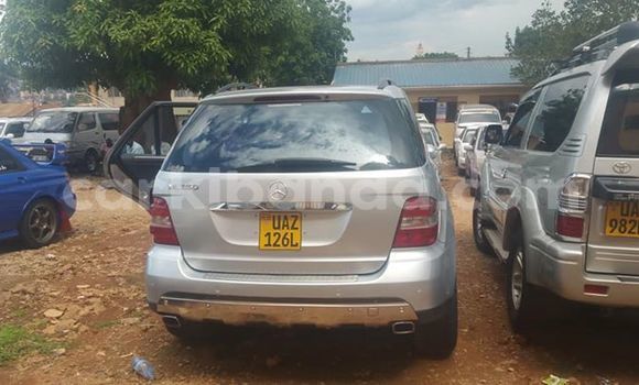 Gura Yakoze Mercedes‒Benz ML–Class Silver Imodoka i Kampala mu Uganda Gura Yakoze Mercedes‒Benz ML–Class Silver Imodoka i Kampala mu Uganda