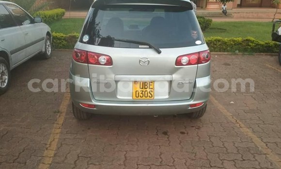 Gura Yakoze Mazda Demio Silver Imodoka i Kampala mu Uganda Gura Yakoze Mazda Demio Silver Imodoka i Kampala mu Uganda