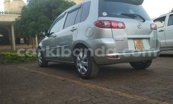 Gura Yakoze Mazda Demio Silver Imodoka i Kampala mu Uganda Gura Yakoze Mazda Demio Silver Imodoka i Kampala mu Uganda