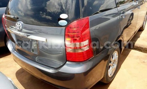 Gura Yakoze Toyota Wish Other Imodoka i Kampala mu Uganda Gura Yakoze Toyota Wish Other Imodoka i Kampala mu Uganda