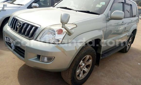 Gura Yakoze Toyota Land Cruiser Prado Silver Imodoka i Kampala mu Uganda Gura Yakoze Toyota Land Cruiser Prado Silver Imodoka i Kampala mu Uganda
