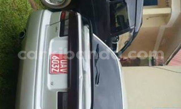 Gura Yakoze Subaru Legacy Silver Imodoka i Kampala mu Uganda Gura Yakoze Subaru Legacy Silver Imodoka i Kampala mu Uganda