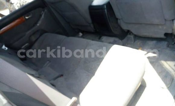 Gura Yakoze Toyota Land Cruiser Prado Black Imodoka i Kampala mu Uganda Gura Yakoze Toyota Land Cruiser Prado Black Imodoka i Kampala mu Uganda