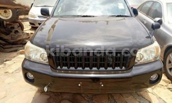 Gura Yakoze Toyota Kluger Black Imodoka i Kampala mu Uganda Gura Yakoze Toyota Kluger Black Imodoka i Kampala mu Uganda