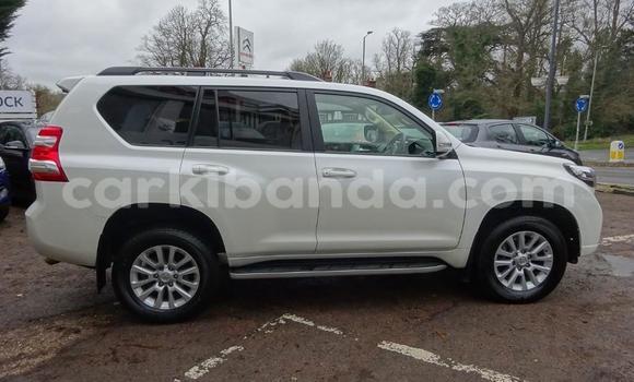 Buy Used Toyota Land Cruiser White Car in Kampala in Uganda Buy Used Toyota Land Cruiser White Car in Kampala in Uganda