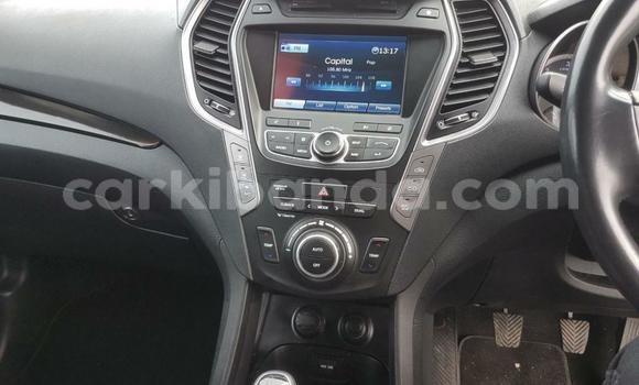 Acheter Occasion Voiture Hyundai Santa Fe Gris à Kampala, Ouganda Acheter Occasion Voiture Hyundai Santa Fe Gris à Kampala, Ouganda