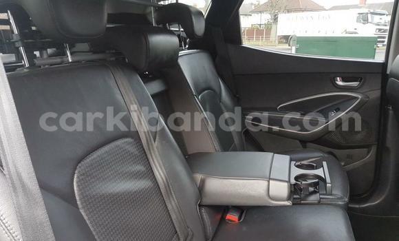 Acheter Occasion Voiture Hyundai Santa Fe Gris à Kampala, Ouganda Acheter Occasion Voiture Hyundai Santa Fe Gris à Kampala, Ouganda