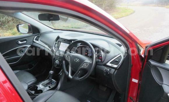 Buy Used Hyundai Santa Fe Beige Car in Kampala in Uganda Buy Used Hyundai Santa Fe Beige Car in Kampala in Uganda