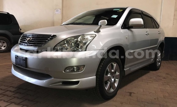 Buy Used Toyota Harrier Silver Car in Kampala in Uganda Buy Used Toyota Harrier Silver Car in Kampala in Uganda