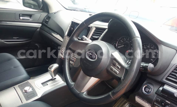 Nunua Ilio tumika Subaru Forester Fedha Gari ndani ya Kampala nchini Uganda Nunua Ilio tumika Subaru Forester Fedha Gari ndani ya Kampala nchini Uganda