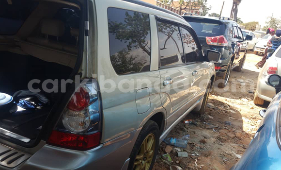 Nunua Ilio tumika Subaru Forester Fedha Gari ndani ya Kampala nchini Uganda Nunua Ilio tumika Subaru Forester Fedha Gari ndani ya Kampala nchini Uganda