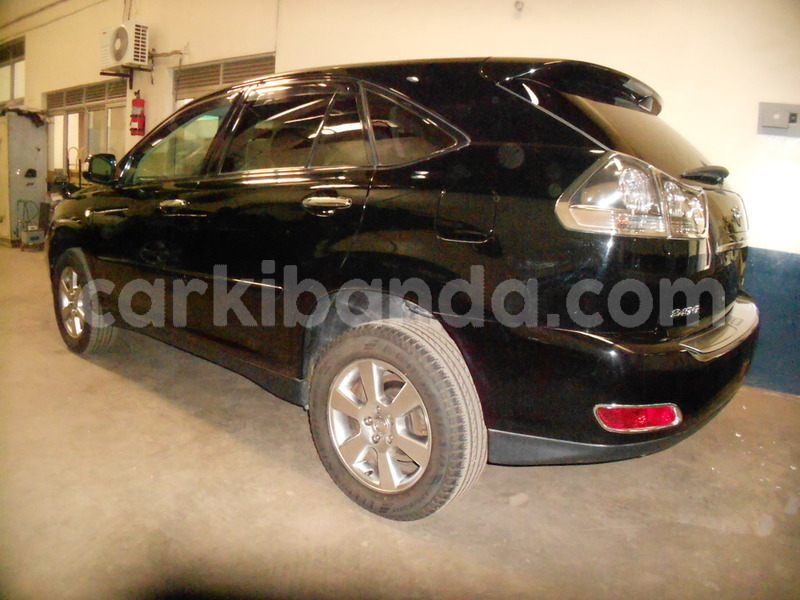 Big with watermark imgonline com ua resize s7fltcksse