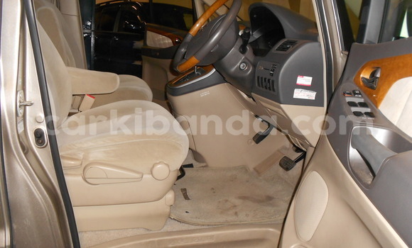Buy Used Toyota Alphard Beige Car in Kampala in Uganda Buy Used Toyota Alphard Beige Car in Kampala in Uganda