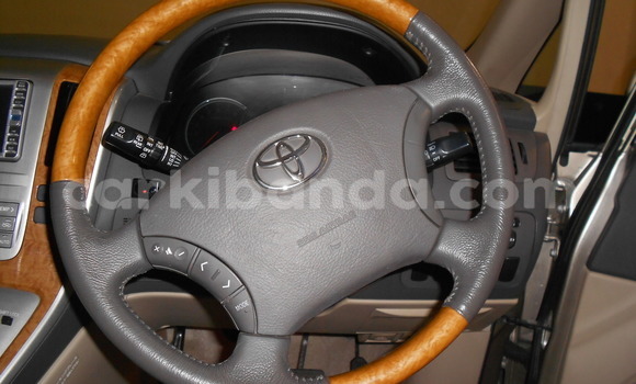 Buy Used Toyota Alphard Beige Car in Kampala in Uganda Buy Used Toyota Alphard Beige Car in Kampala in Uganda