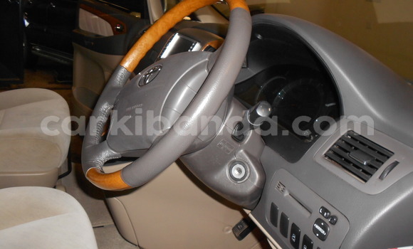 Buy Used Toyota Alphard Beige Car in Kampala in Uganda Buy Used Toyota Alphard Beige Car in Kampala in Uganda