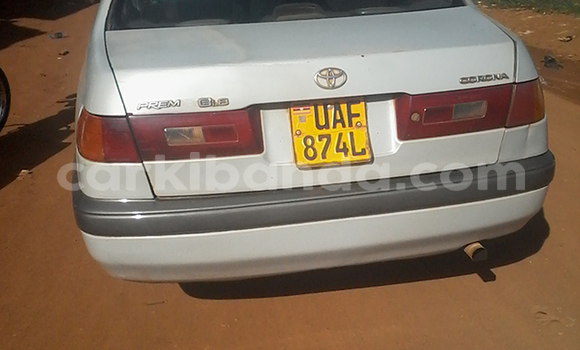 Nunua Ilio tumika Toyota Premio Nyeupe Gari ndani ya Entebbe nchini Uganda Nunua Ilio tumika Toyota Premio Nyeupe Gari ndani ya Entebbe nchini Uganda