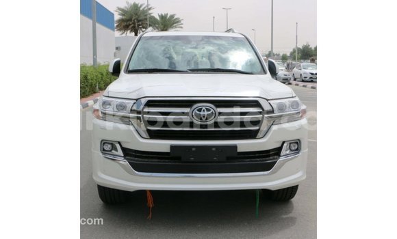 Buy Import Toyota Land Cruiser White Car in Import - Dubai in Uganda Buy Import Toyota Land Cruiser White Car in Import - Dubai in Uganda