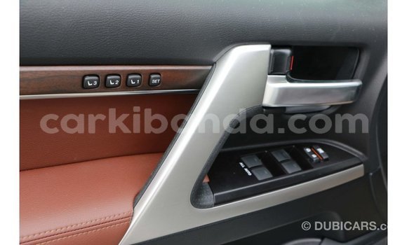Buy Import Toyota Land Cruiser White Car in Import - Dubai in Uganda Buy Import Toyota Land Cruiser White Car in Import - Dubai in Uganda