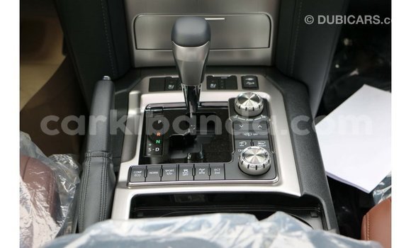 Buy Import Toyota Land Cruiser White Car in Import - Dubai in Uganda Buy Import Toyota Land Cruiser White Car in Import - Dubai in Uganda