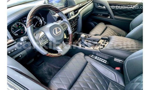 Acheter Import Voiture Lexus LX Autre à Import - Dubai, Ouganda Acheter Import Voiture Lexus LX Autre à Import - Dubai, Ouganda