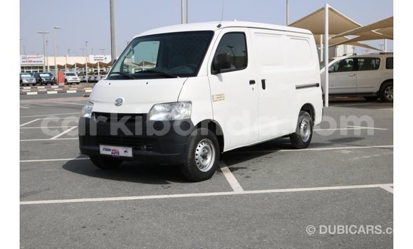 Buy Import Daihatsu Sirion White Car in Import - Dubai in Uganda