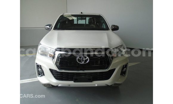 Acheter Import Voiture Toyota Hilux Blanc à Import - Dubai, Ouganda Acheter Import Voiture Toyota Hilux Blanc à Import - Dubai, Ouganda