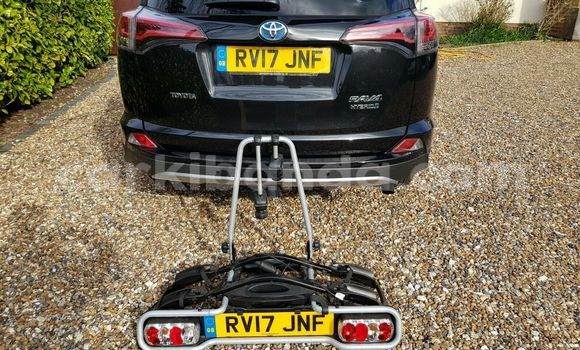 Gura Yakoze Toyota RAV4 Black Imodoka i Kampala mu Uganda Gura Yakoze Toyota RAV4 Black Imodoka i Kampala mu Uganda