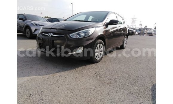 Gura Imported Hyundai Accent Brown Imodoka i Import - Dubai mu Uganda Gura Imported Hyundai Accent Brown Imodoka i Import - Dubai mu Uganda